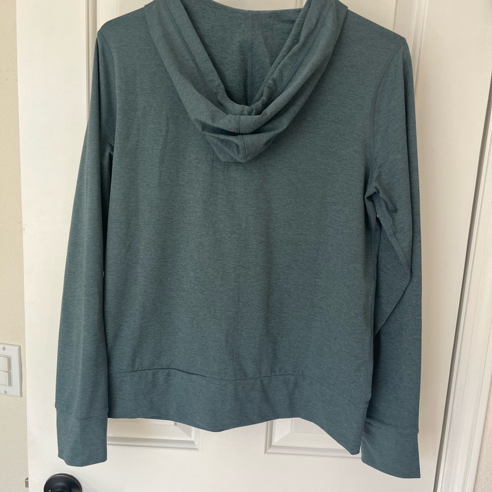 Vuori Halo Performance Hoodie 2.0 Lake Heather Size Small - Picture 2 of 5
